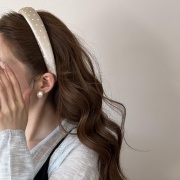JESMARY – Băng Đô Rửa Mặt Cao Cấp: Món Quà Phong Cách Sống Thiết Thực Mỗi Ngày